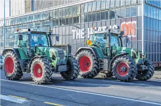 ?? PHOTO: MARK MCGUIRE ?? Hot topic . . . Tractors take part in Friday’s Groundswel­l protest in Dunedin.