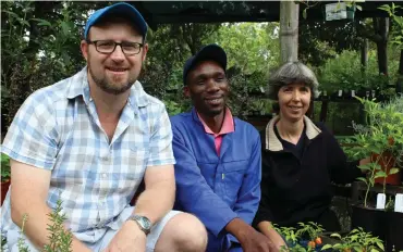  ?? Photos: Sue Maclennan ?? (From left) owner Malcolm Southey with staff Ernest Cacela and Karin Cockburn.