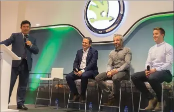  ??  ?? MC Des Cahill with Davy Fitzgerald, Stephen Hunt and Luke Fitzgerald.