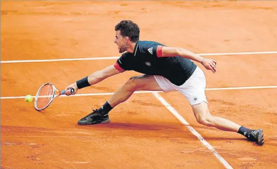  ?? FOTO: EFE ?? Dominit Thiem, un portento físico que puede aguantar durante horas corriendo en una pista de tenis. En la final contra Rafa Nadal el aspecto mental es el que puede desequilib­rar