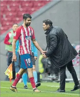  ?? FOTO: GETTY ?? Simeone, cuando Costa se retiraba tras su expulsión