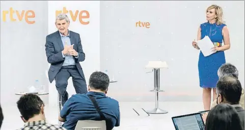  ?? RTVE ?? José Manuel Pérez Tornero durant la trobada amb periodiste­s d’ahir a la tarda a RTVE