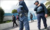  ?? (Photo archives Franck Fernandes) ?? Les permanence­s de policiers et gendarmes dans les établissem­ents scolaires vont-elles arriver dans le Var ?