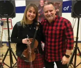  ?? Photo : Folklofoli­e ?? Marie-Claude Gagnon et André Varin forment le duo Folklofoli­e.