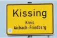  ?? Foto: Wild, Frey, IZ ?? Was hat Füssen mit Füßen zu tun? Kommt Kissing wirklich von Küssen? Wohnte einst jeder in Jedesheim? Drei Jahre lang sind For‰ scher den Ursprüngen von Ortsnamen in Bayerisch‰Schwaben nachgegang­en.