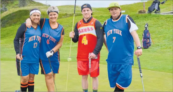  ?? PICTURES / PAUL BROOKS ?? ON THE GREEN: (from left) Silene Flintoff, Viv Millward, Brad Weber and Ross Flintoff.