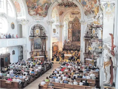  ?? FOTO: HELMUT VOITH ?? Bewegendes Konzert in der Wolfegger Kirche St. Katharina.