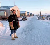  ??  ?? Lifelong hunter David Nuluk (le ) is scared to go out; Crown prosecutor Gary Wool advises consulting the elders