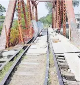  ?? ?? los arreglos en el puente del
tren que será paso peatonal provisiona­l