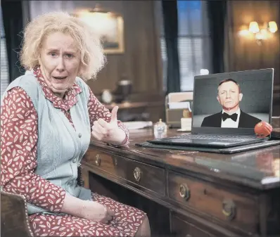  ?? PICTURE: COMIC RELIEF/PA ?? BRIEFING: Catherine Tate’s foul-mouthed Nan character interviews James Bond (Daniel Craig) in the sketch.