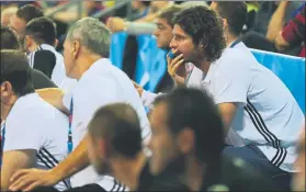  ?? FOTO: P. MORATA ?? Nagy, ex capitán del Barça, ayer en el Palau. No jugó con el Veszprem por lesión