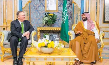  ?? PHOTO AFP ?? À Jeddah hier, le chef de la diplomatie américaine Mike Pompeo a rencontré l’homme fort de l’arabie saoudite, le prince héritier Mohammed ben Salmane.