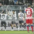  ?? FOTO: EFE ?? El Besiktas
celebra un gol