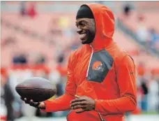  ?? ASSOCIATED PRESS FILE PHOTO ?? In this Oct. 30, 2016, photo, Cleveland Browns quarterbac­k Robert Griffin III attends practice before an NFL game. He was added to the Hamilton Tiger-Cats negotiatio­n list Tuesday.
