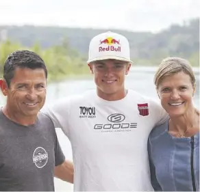  ?? DAREN ZOMERMAN ?? Dorien Llewellyn, centre, comes by his water-skiing exploits honestly, with parents Jaret, left, and Britta both having excelled in the sport. Dorien takes aim at his father’s tricks record this weekend.