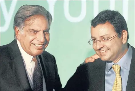  ?? PUNIT PARANJPEAF­P ?? Before the schism: Ratan Tata (L) and Cyrus Mistry on April 23, 2012