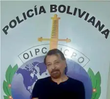  ??  ?? L’arresto Battisti nella sede della polizia boliviana dopo l’arresto
