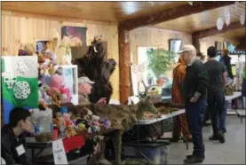  ??  ?? People flock to the Great Swamp Conservanc­y’s Winter Hibernatio­n Festival on Saturday, Feb. 16, 2019.