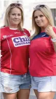  ??  ?? Sisters Ann-Marie Curtin and Paula Harnett from Charlevill­e, Co Cork, in Thurles for the match. Photo: Don Moloney