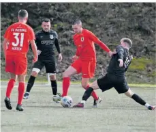  ?? FOTO: PASCAL DUPPICH ?? Wusste zuletzt mit einer konzentrie­rten Vorstellun­g zu überzeugen: Bitburgs defensiver Mittelfeld­spieler Leander Schwedler.