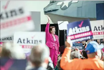  ?? BRYAN GIARDINELL­I / BREATHE NEW WINDS ?? State Senate leader Toni Atkins kicked off her gubernator­ial campaign with a Friday event in San Diego.