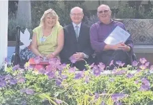  ??  ?? ●●The judges with Mayor Billy Sheerin (middle) at one of the displays