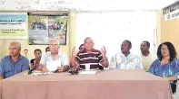  ??  ?? Dirigentes de la Sociedad Ecológica de Barahona expusieron esos males con ocasión del 34 aniversari­o de la entidad.