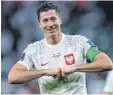  ?? FOTO: UWE KRAFT/IMAGO ?? Die Hoffnungen von Frankreich und Polen ruhen auf Kylian Mbappé (links) und Robert Lewandowsk­i.