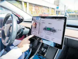  ?? CHUS MARCHADOR ?? Consumo - Los Tesla pueden superar los 500 kilómetros de autonomía.