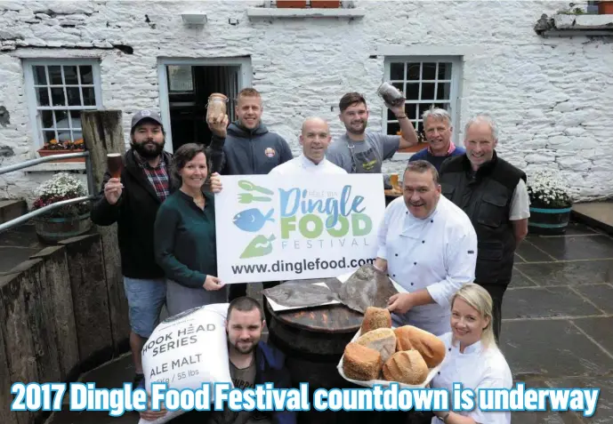  ??  ?? Pictured at the launch of Dingle Food Festival at Dun Chaoin Pier were Dingle hospitalit­y representa­tives Carol Ryan, Mark Murphy and Trevis Gleson.
