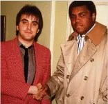  ??  ?? GREAT SHAKES Billy with Ali in 1978