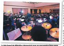  ??  ?? La big band de Híbriduz demostró que se encuentra lista para representa­r a Honduras con la mejor calidad musical.