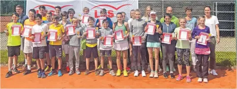  ?? FOTO: PR ?? Tennis-Teams der U12, U13, U14 und U18 haben sich gemessen.