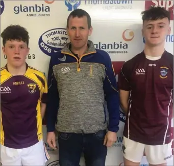  ??  ?? Bobby Doyle with Gareth Mullaniff (Westmeath) prior to the boys’ Under-15 singles final.