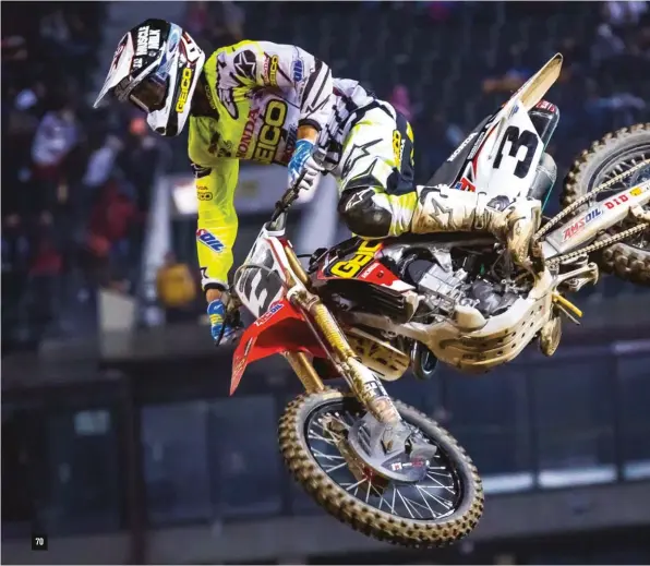  ??  ?? Eli Tomac a gagné des finales de SX avec une 450 CRF aux couleurs Geico, mais n’a jamais roulé pour le HRC !