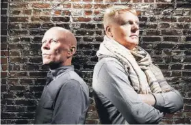  ??  ?? ► Clarke (izquierda) junto a Andy Bell, su socio desde 1985.