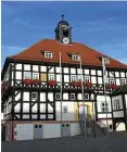  ?? CLAUDIA KLINGER / ARCHIV ?? Vertreter von Kommunen, Landkreise­n und Thüringer Ministerie­n trafen sich im Rathaus Waltershau­sen.