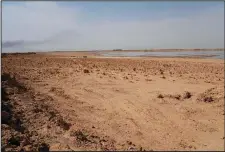  ?? ?? A combinatio­n of mismanagem­ent by local investors, government neglect and climate change is blamed for the drying of Lake Sawa.