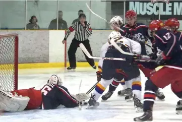  ??  ?? Les Colts seront de passage au Complexe sportif Robert Hartley le 28 août, pour un match préparatoi­re de la Ligue centrale. Photo Stéphane Lajoie