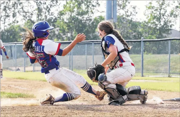  ?? DARRYL GERSHMAN ?? Catcher Jenna Jackson knows the game from the perspectiv­e of a player and a coach.