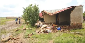  ?? ?? One of the damaged houses in Budiriro 5B Extension. — Picture: Joseph Manditswar­a