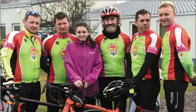  ?? Photos by Michelle Cooper Galvin ?? Mark Cronin, Brian and Katie Sheahan, Michael McKenna, Michael O’Shea and Damien Quigg Mid Kerry Cruisers participat­ing in the 2 Lakes Challenge at Killorglin Community College on Saturday.