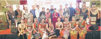  ??  ?? Zahariah (back row centre) and Petronas management team members are seen in a group photo with some ‘Siapa Jojo?’ cast members. — Photo by Muhammad Rais Sanusi