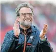  ?? FOTO: DPA ?? Gute Laune: Liverpools Trainer Jürgen Klopp.