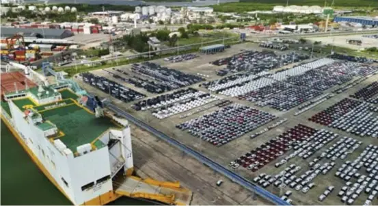  ?? ?? O
Porto que Cabedelo, na Paraíba mira o mercado de exportaçõa de veículos que Suape, em Pernambuco ocupa como polo exportador da Jeep.