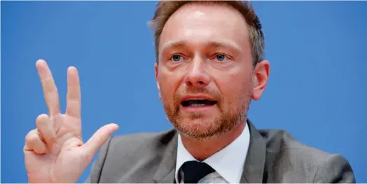  ?? ?? Christian Lindner, 42 ans, a obtenu le poste aux Finances, alors qu’il était convoité par les Verts durant les négociatio­ns de la nouvelle coalition. (Crédits : Wolfgang Rattay)