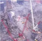  ?? (AFP) ?? TERROR. Imagen poco conocida de la destrucció­n de las Torres Gemelas, hace 18 años.