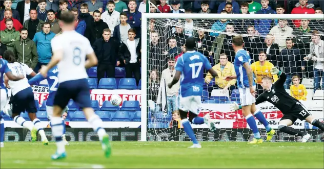  ?? PICTURES: Media Image ?? TURNING POINT: Daniel Johnson equalises for Preston North End to burst Birmingham’s bubble