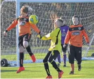  ??  ?? DUSC Tangerines met Pitfour in an Age 11 game at Craigie 3G.
