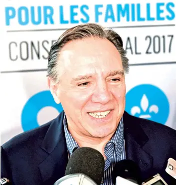  ?? PHOTO AGENCE QMI, AUDRÉ KIEFFER ?? Le chef de la CAQ François Legault était tout sourire, hier, lors du Conseil général.